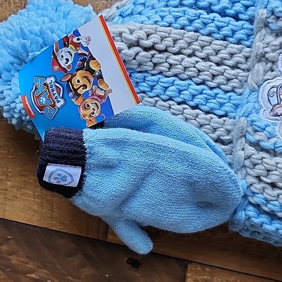 Paw Patrol Licensed Toddler Knit Beanie Hat & Mitten Set - Picture 2 of 8